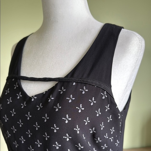 Cokluch Black and White Midi Summer Dress with Pockets - Picture 6 of 15